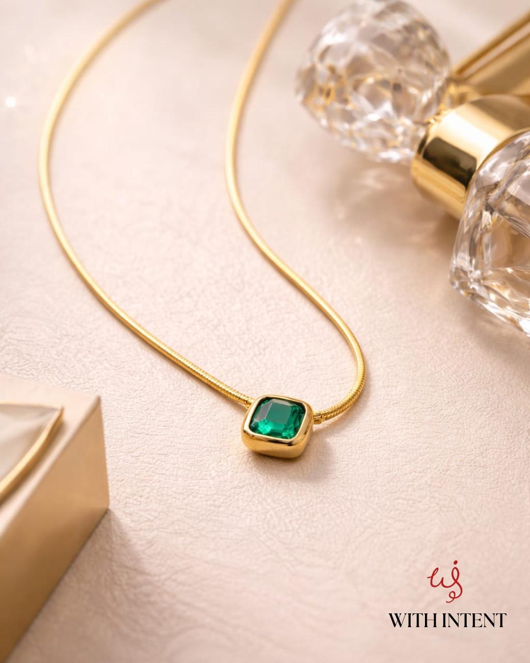 Emerald Poise Necklace - Image 3