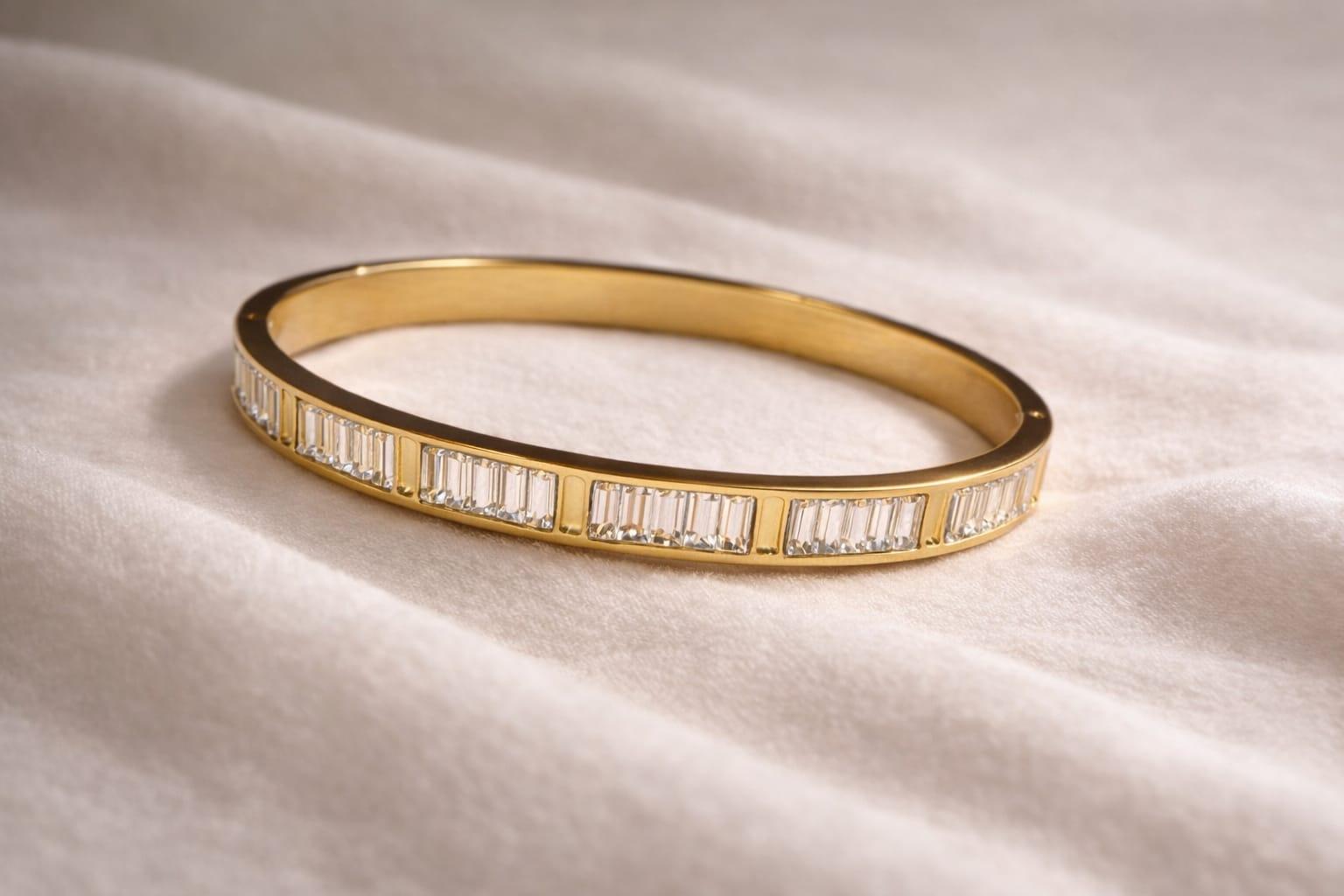 The Aurelia Baguette Bangle